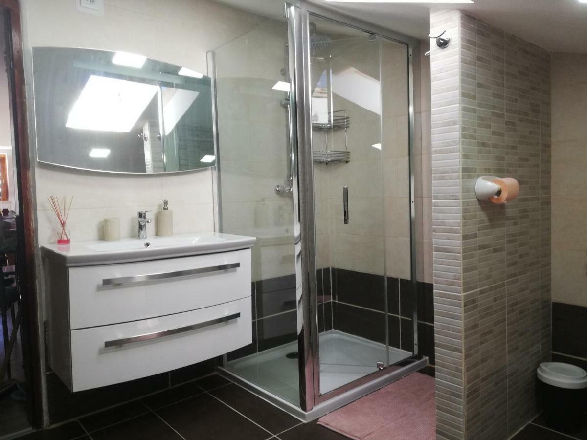 Penelope Apartment Pula Bagian luar foto